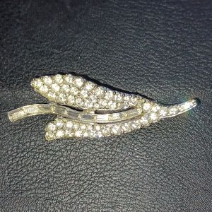 Vintage Leaf Brooch